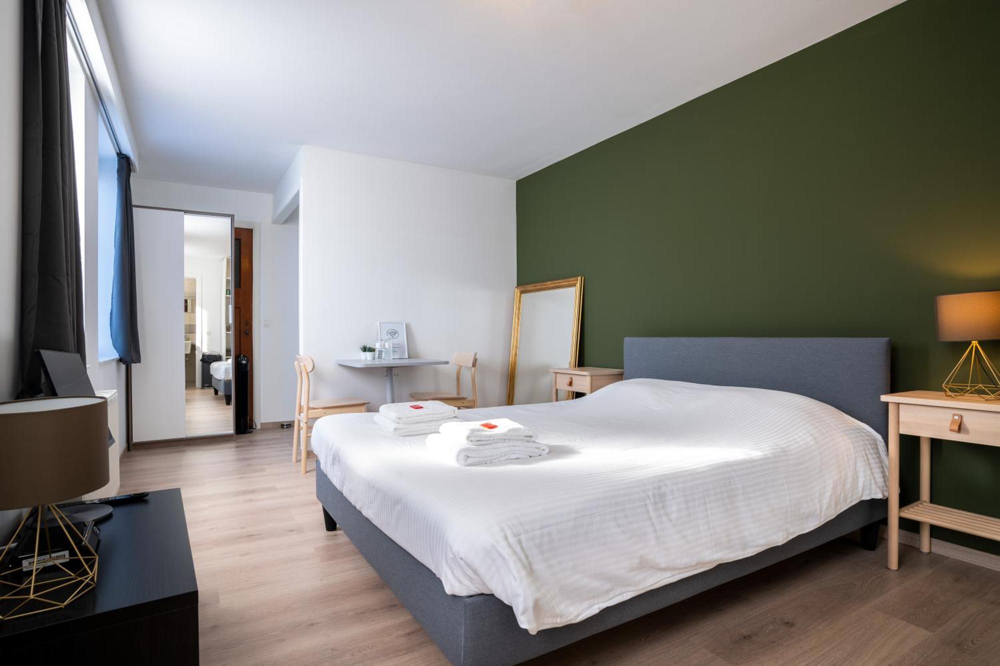General Sixty-Seven By Romy&Travis Hotel Brugge Eksteriør billede